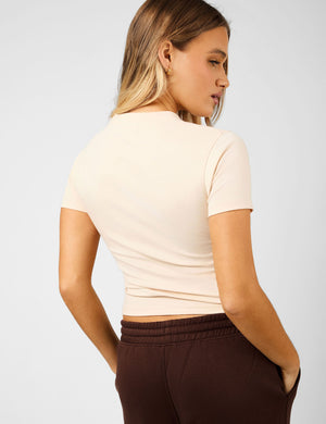 Kaiia Script Logo Baby Tee Crème