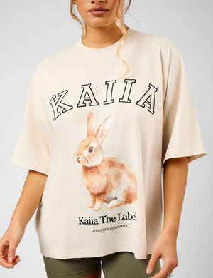 Kaiia Oversized Bunny Graphic T-Shirt Crème