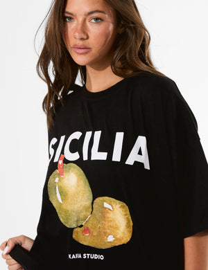 Kaiia Sicilia Olives Graphic Oversized T-Shirt Black