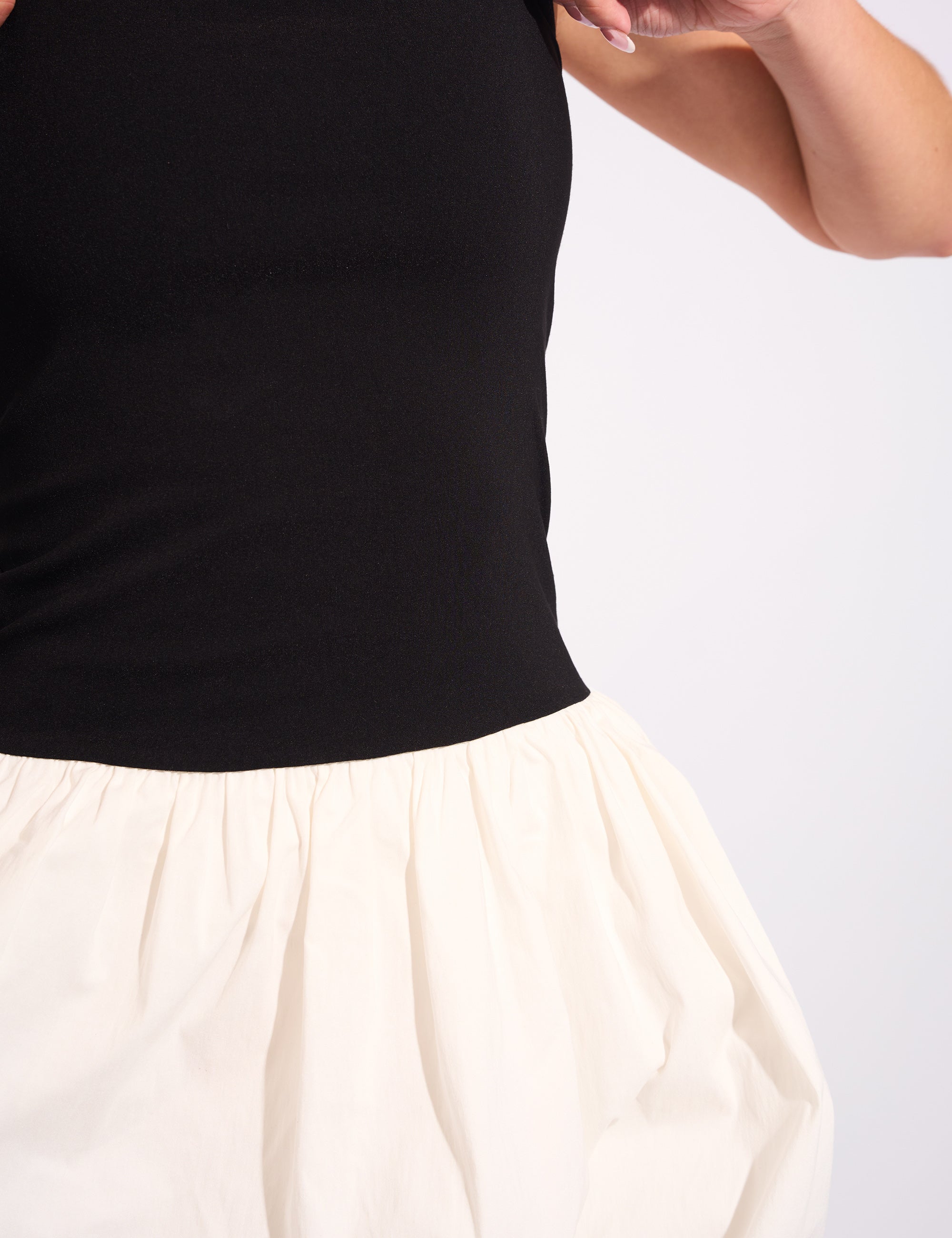 Bandeau Balloon Mini Dress Black & White | Public Desire