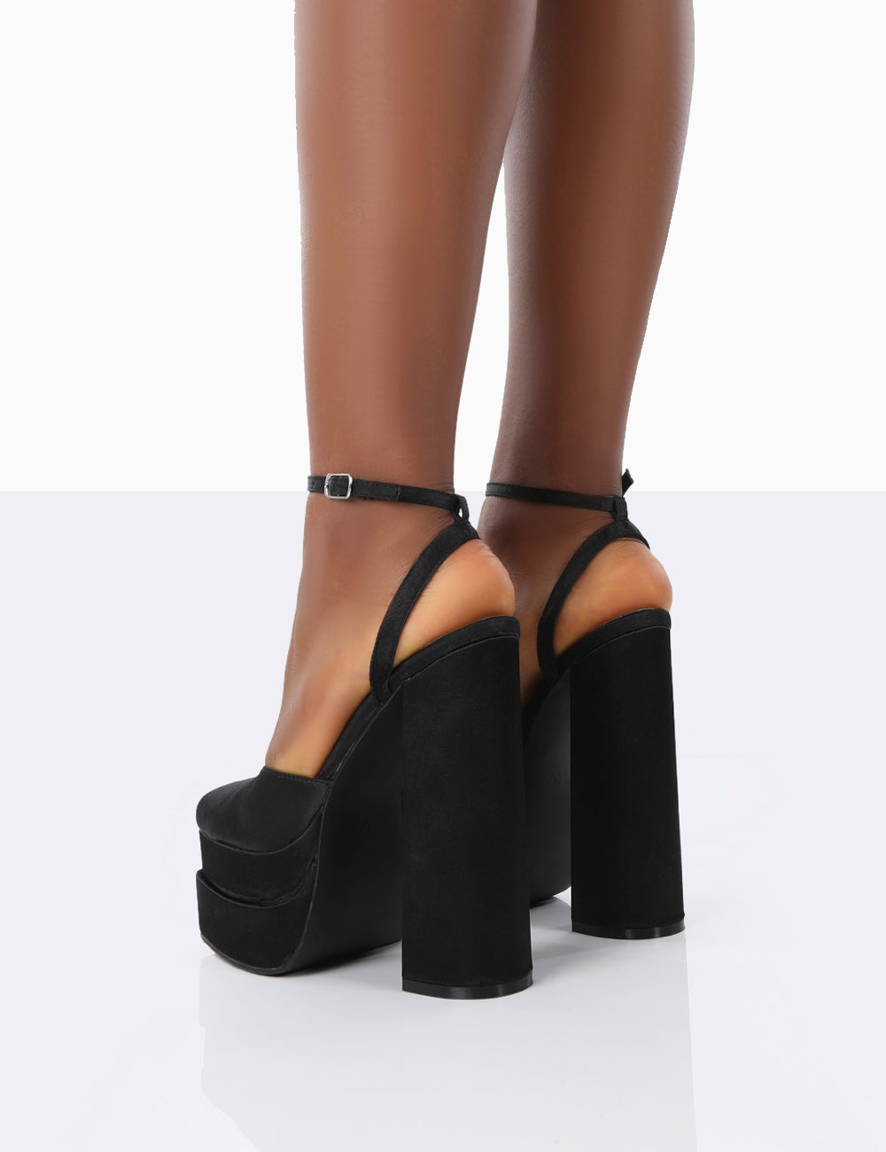 block heels black closed toe