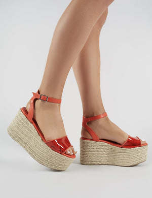 Perspex flatforms store