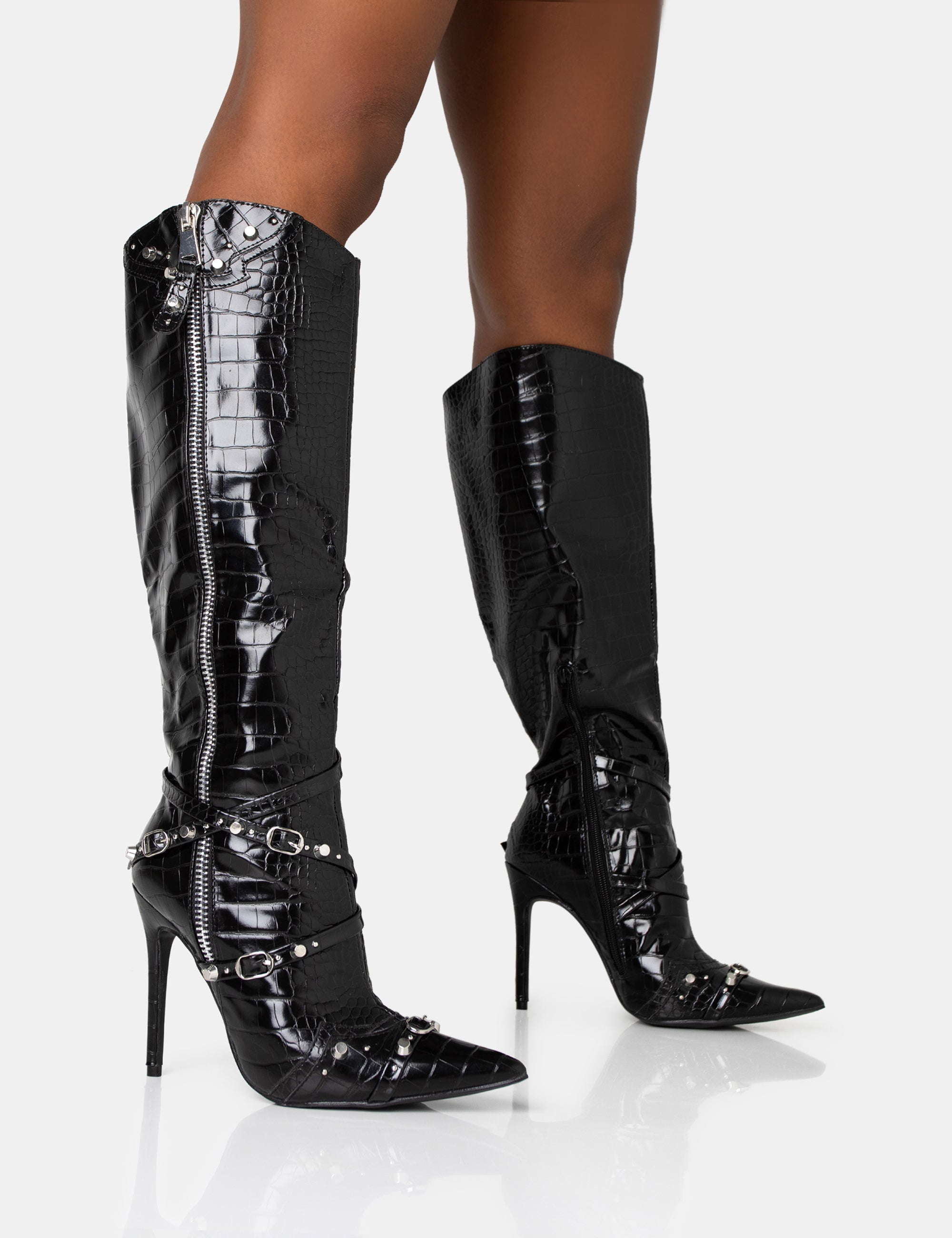 yog8 | kmrii foldable studded flap boots can be worn