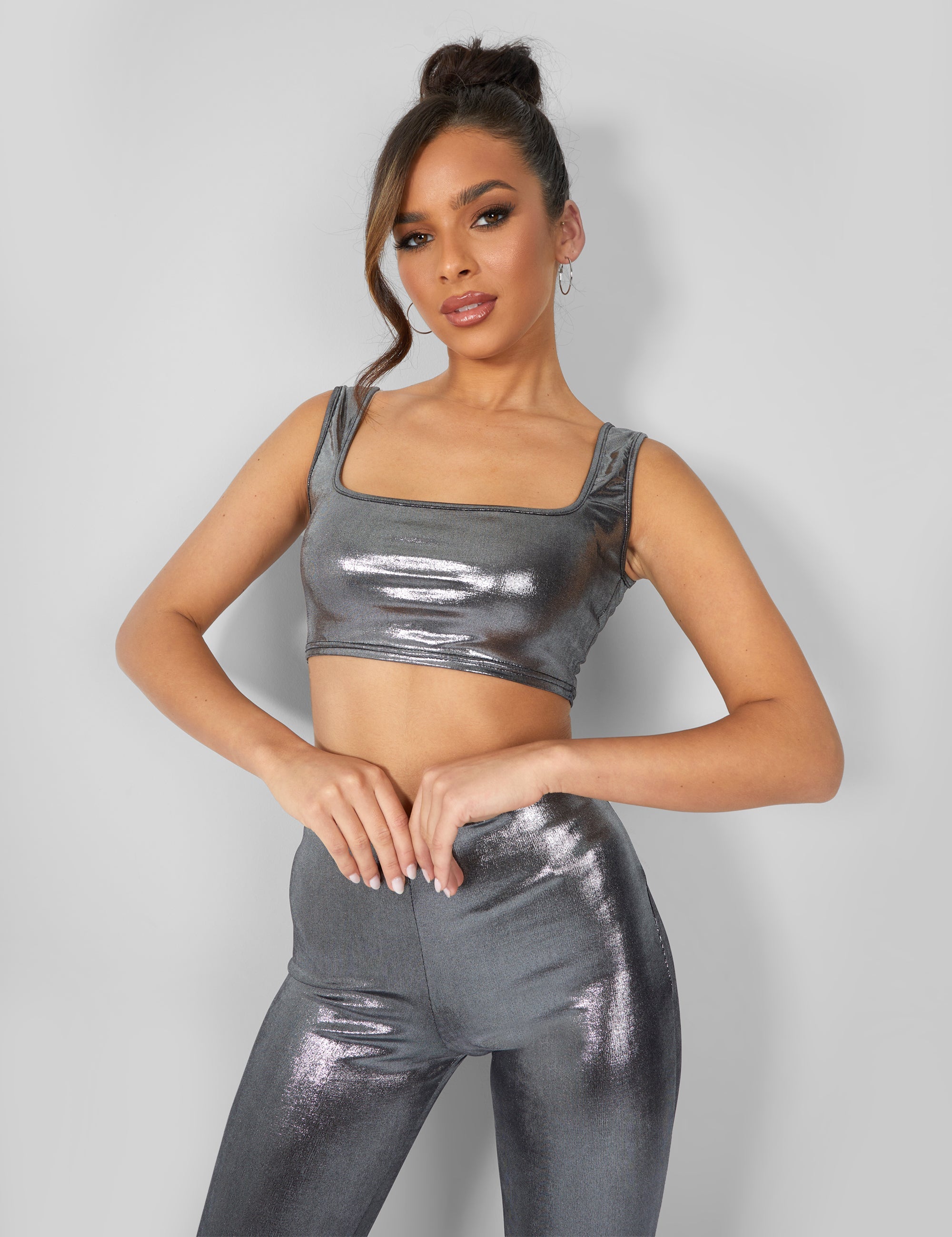 Metallic store top