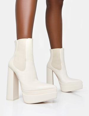 Cady store heeled bootie