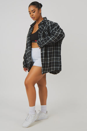Curve Check Shirt In Black With Button Fastening