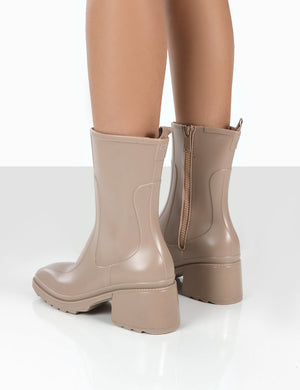 Rainyday Beige Chunky Zip Up Heeled Wellies