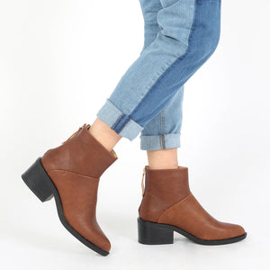 Isabella Ankle Boots in Brown